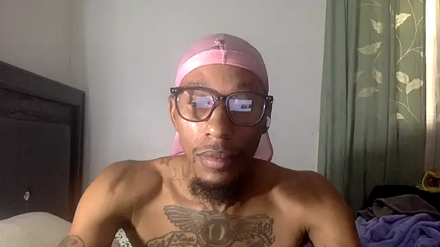 Snapshot of KingDerRico chatting on October 12, 2025, 6:20 pm KingDerRico online show from October 12, 2025, 6:20 pm