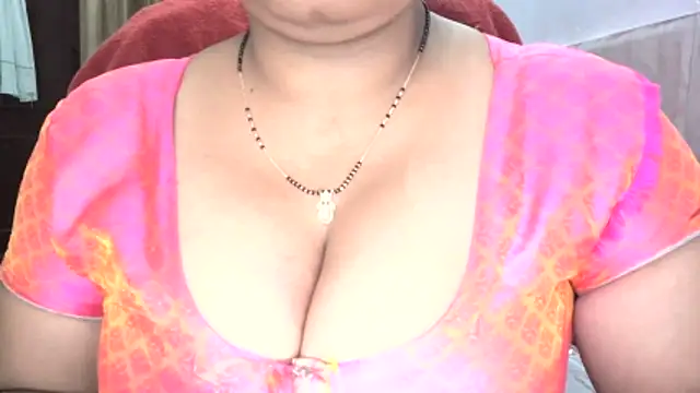 Snapshot of Gulaboo_bhabi chatting on February 14, 2026, 7:25 pm Gulaboo bhabi online show from February 14, 2026, 7:25 pm