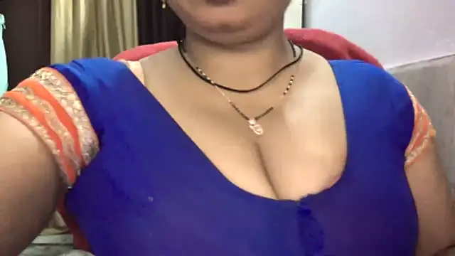 Snapshot of Gulaboo_bhabi chatting on February 27, 2026, 10:42 pm Gulaboo bhabi online show from February 27, 2026, 10:42 pm