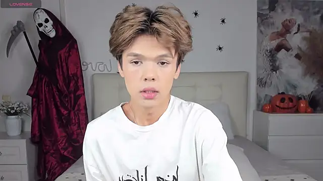 Felix Rey online show from October 29, 2025, 9:03 pm