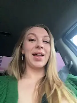 Snapshot of Sweet___Emily chatting on February 8, 2026, 2:26 pm Sweet Emily online show from February 8, 2026, 2:26 pm