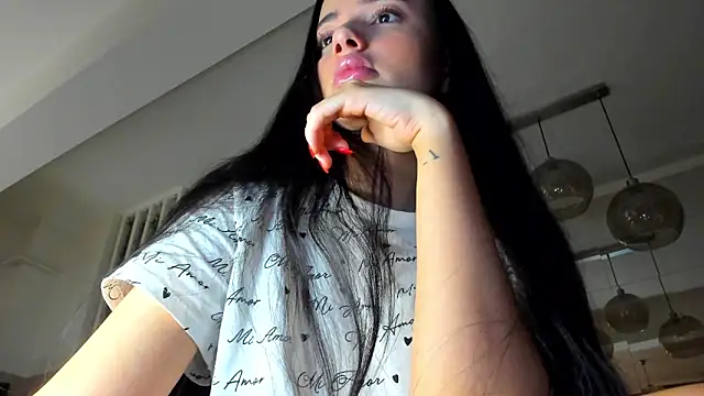 IreneVON online show from February 4, 2026, 4:40 am