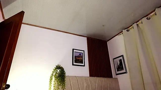 Snapshot of angeli_sexi chatting on July 16, 2026, 12:51 am angeli sexi online show from July 16, 2026, 12:51 am