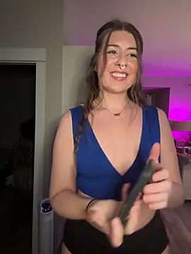 sophielove888 online show from April 17, 2026, 1:30 am