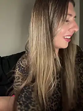 Snapshot of sophielove888 chatting on October 24, 2025, 2:54 am sophielove888 online show from October 24, 2025, 2:54 am