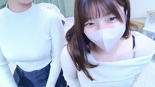 Snapshot of HaruruHappy chatting on November 17, 2025, 1:48 pm HaruruHappy online show from November 17, 2025, 1:48 pm