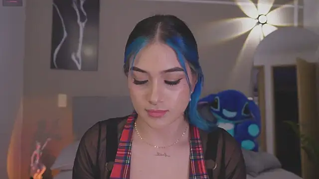 AnnyHizzle online show from December 23, 2025, 2:22 am