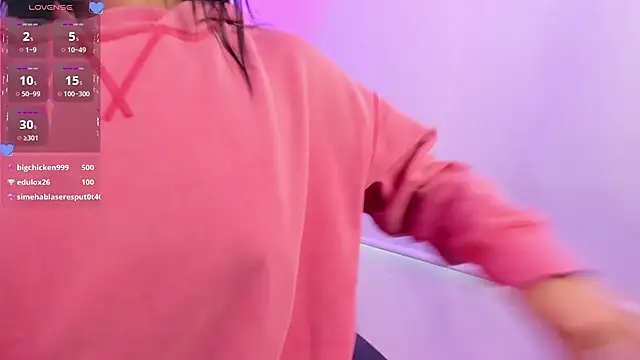 Dapnne  online show from March 10, 2025, 3:09 pm