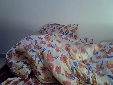 sexy-scarlet254 online show from February 19, 2025, 5:49 pm