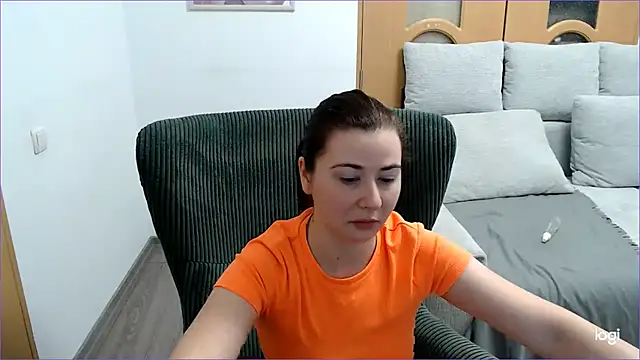 VioletaFlower7 online show from March 13, 2026, 9:25 am