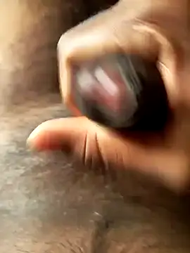 Snapshot of Aunty_Loverboy69 chatting on December 30, 2024, 9:16 am Aunty Loverboy69 online show from December 30, 2024, 9:16 am