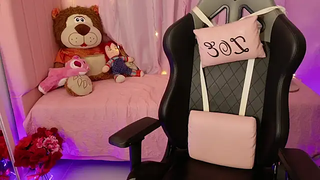 zoesullivan online show from March 9, 2026, 9:57 am