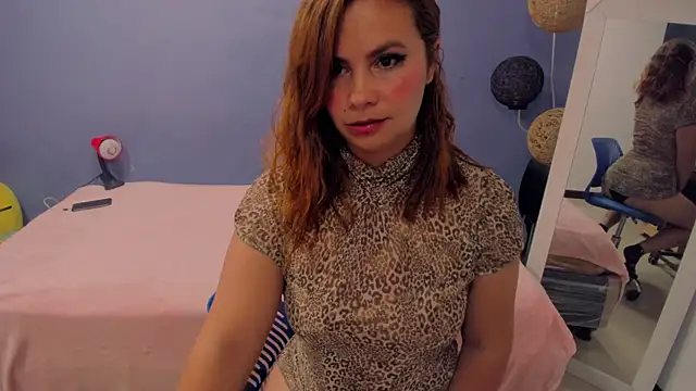 Snapshot of gigi_stephans chatting on February 10, 2025, 2:08 am gigi stephans online show from February 10, 2025, 2:08 am