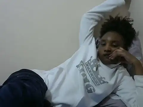 StacyGee24 online show from October 16, 2025, 1:36 am