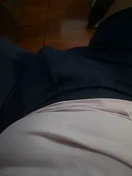 Snapshot of Entraymira chatting on September 25, 2025, 1:22 am Entraymira online show from September 25, 2025, 1:22 am