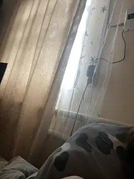 Romsticks online show from November 30, 2025, 7:09 am