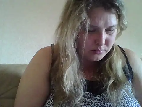 Snapshot of ParisMimi chatting on May 8, 2026, 11:58 am ParisMimi online show from May 8, 2026, 11:58 am