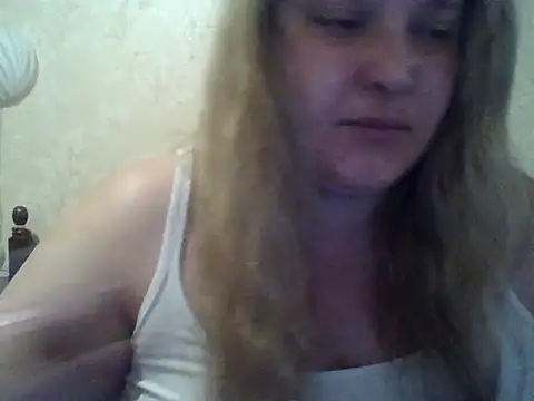 ParisMimi online show from April 11, 2026, 6:54 am