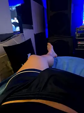 Snapshot of MatthewEmme chatting on January 14, 2026, 11:19 pm MatthewEmme online show from January 14, 2026, 11:19 pm