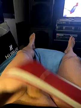 Snapshot of MatthewEmme chatting on November 7, 2025, 12:15 am MatthewEmme online show from November 7, 2025, 12:15 am