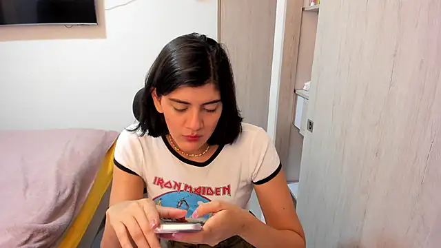 misstoya online show from March 20, 2026, 6:09 pm