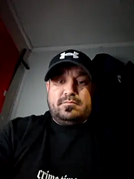 Snapshot of Futacisu chatting on October 28, 2025, 5:23 pm Futacisu online show from October 28, 2025, 5:23 pm