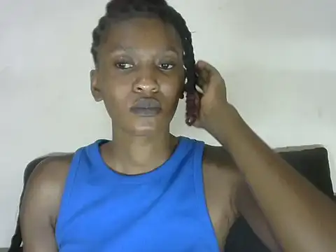 Pretty-emmie online show from March 11, 2025, 6:19 pm