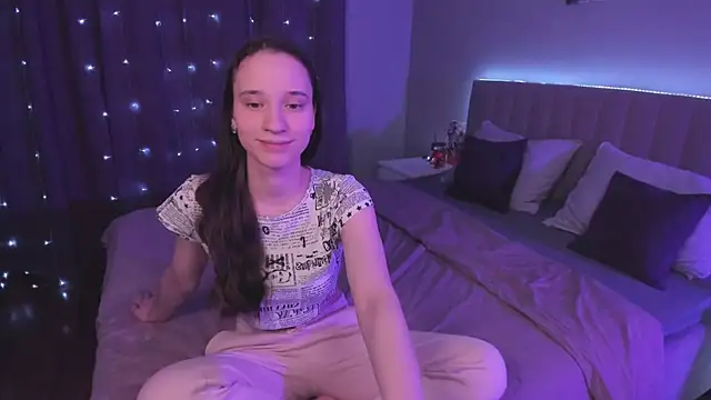 Snapshot of StaceySunny chatting on February 26, 2025, 11:43 am StaceySunny online show from February 26, 2025, 11:43 am