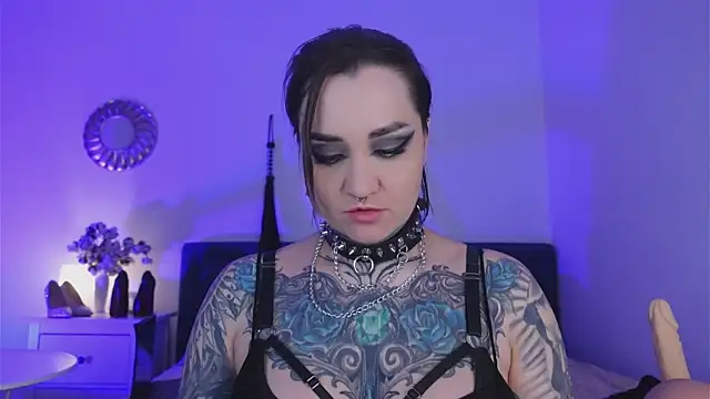 Snapshot of SindelDark chatting on February 2, 2025, 5:04 pm SindelDark online show from February 2, 2025, 5:04 pm