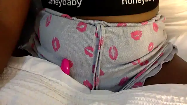 Snapshot of Bootylexy22 chatting on January 30, 2025, 1:33 am Bootylexy22 online show from January 30, 2025, 1:33 am