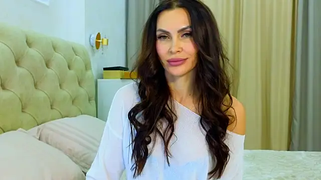 KimDavisBaby online show from December 4, 2025, 3:55 pm