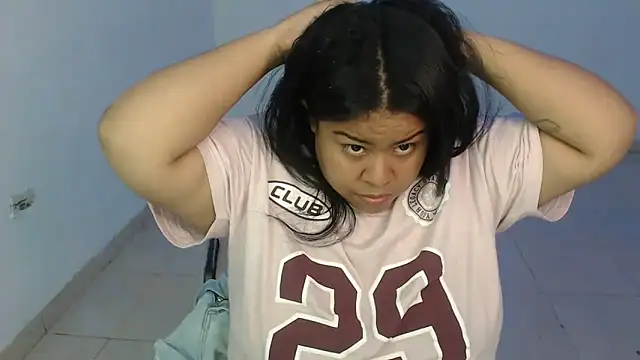 nikky2025 online show from September 20, 2025, 5:45 am