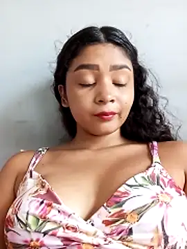 heleny901 online show from February 19, 2026, 7:44 pm