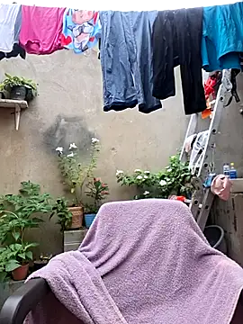 room 24funn online show from April 8, 2026, 3:24 pm