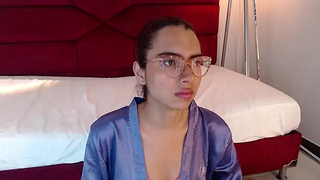 Snapshot of sara_saenz99 chatting on February 15, 2025, 7:28 pm sara saenz99 online show from February 15, 2025, 7:28 pm