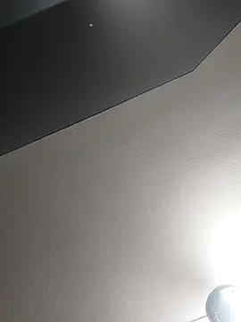 skrigul12 online show from December 19, 2025, 8:44 pm