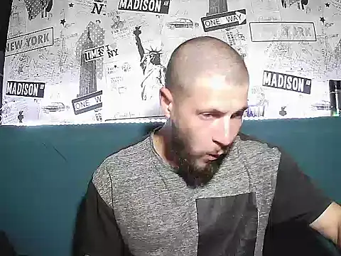 jimmyy  online show from October 19, 2025, 9:06 pm