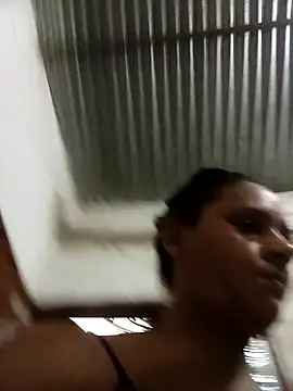 Snapshot of Andreita_95 chatting on October 29, 2025, 10:36 am Andreita 95 online show from October 29, 2025, 10:36 am