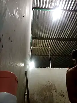 Snapshot of Andreita_95 chatting on October 14, 2025, 9:47 pm Andreita 95 online show from October 14, 2025, 9:47 pm