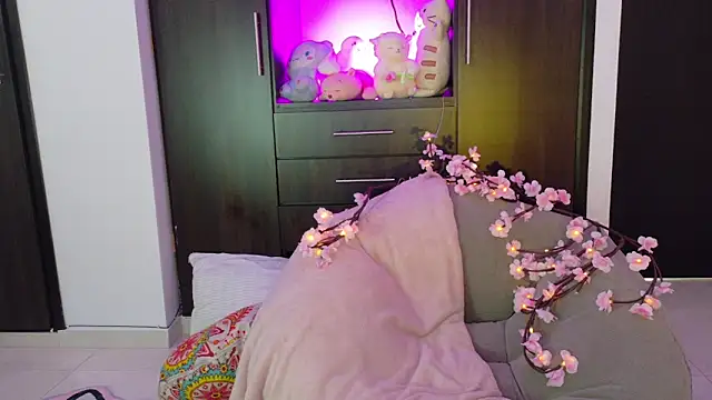 Kittytimberlake online show from May 24, 2026, 2:39 pm