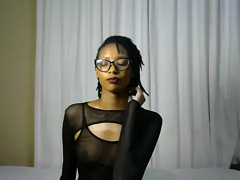 StarBarbiee online show from October 21, 2025, 7:02 pm