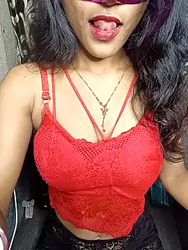REVA DARLING online show from May 23, 2026, 6:56 am