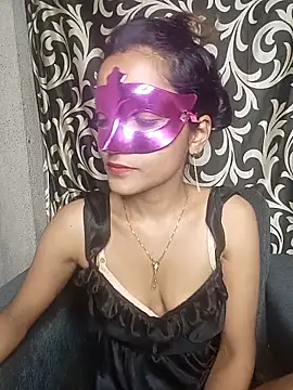 REVA DARLING online show from May 17, 2026, 2:39 pm