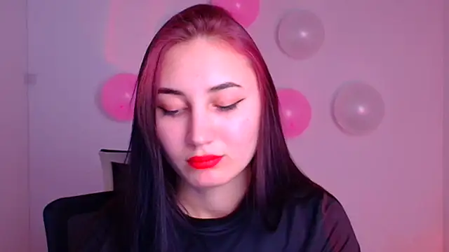 Snapshot of Jennifer_Blum chatting on February 14, 2025, 2:28 am Jennifer Blum online show from February 14, 2025, 2:28 am