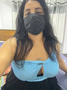 NOORA-GIRL online show from April 14, 2026, 1:10 am