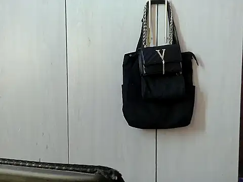 Snapshot of Destiny_Desire chatting on November 1, 2025, 7:24 am Destiny Desire online show from November 1, 2025, 7:24 am