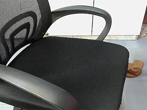 Snapshot of Destiny_Desire chatting on November 4, 2025, 10:19 am Destiny Desire online show from November 4, 2025, 10:19 am