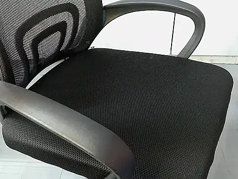 Snapshot of Destiny_Desire chatting on October 18, 2025, 9:06 pm Destiny Desire online show from October 18, 2025, 9:06 pm