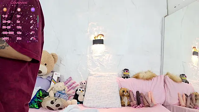 zorravioletta1 online show from December 3, 2025, 11:42 am