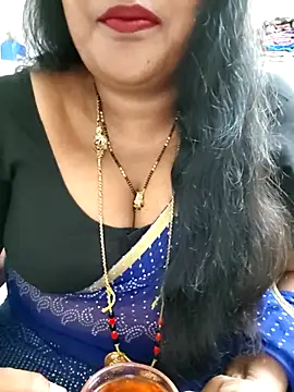 Snapshot of Swapna_143 chatting on July 17, 2026, 4:48 pm Swapna 143 online show from July 17, 2026, 4:48 pm